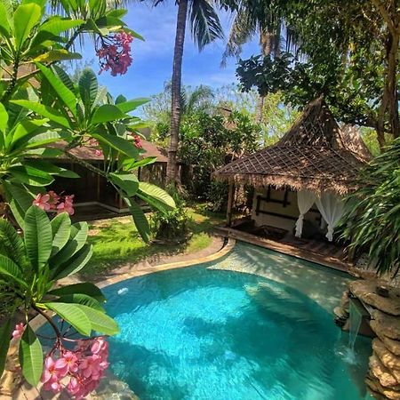 Villa Bhuvana With Private Swimming Pool Τζίλι Τραγουανγκάν Εξωτερικό φωτογραφία