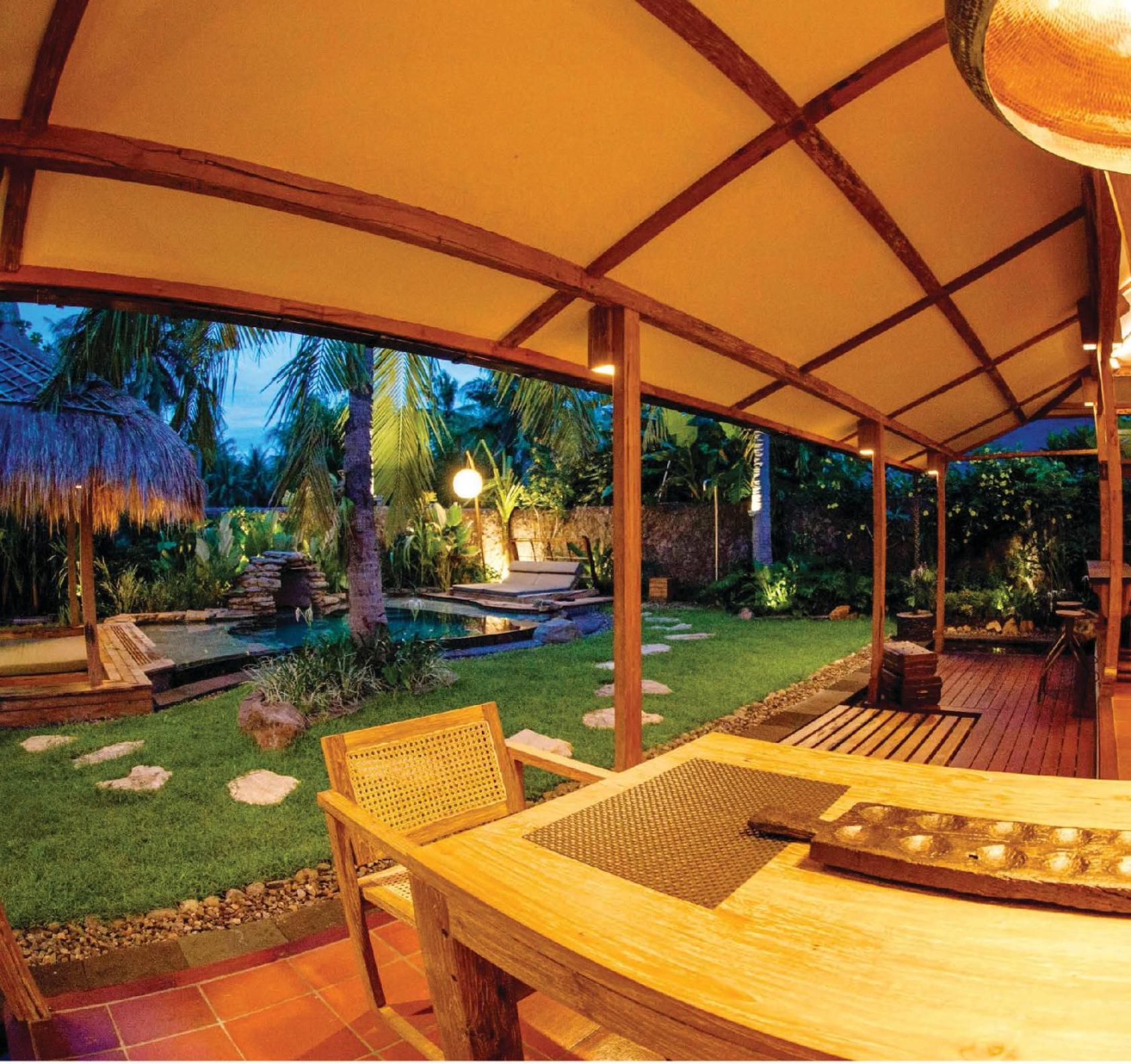 Villa Bhuvana With Private Swimming Pool Τζίλι Τραγουανγκάν Εξωτερικό φωτογραφία